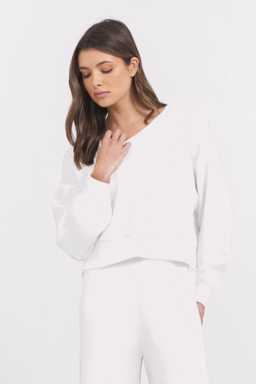 Egg Shell Cloud V Neck