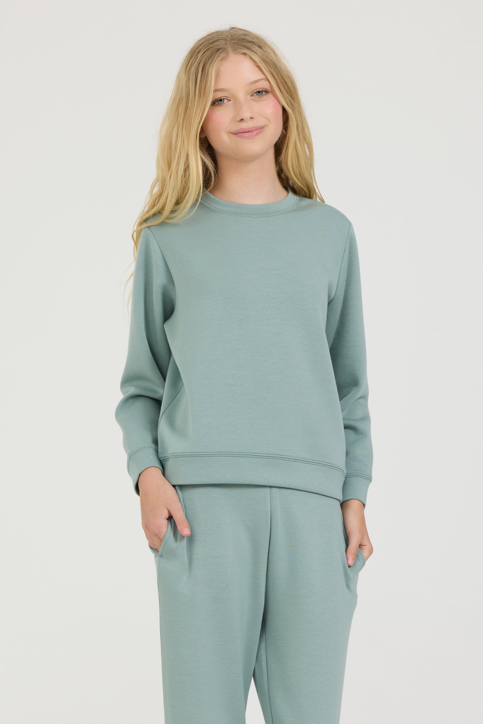 Kids Essential Fleece Crewneck