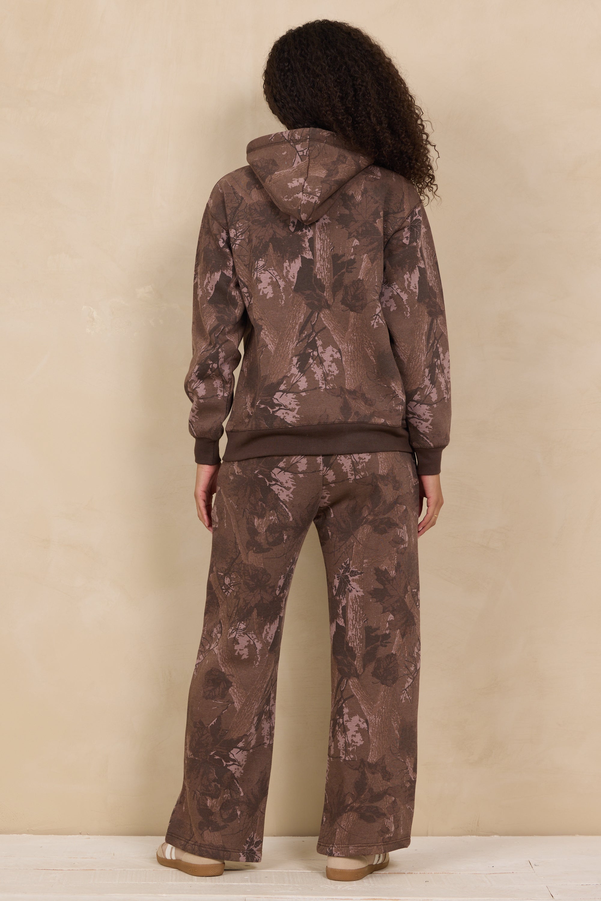 PRINTED ESSENTIAL FLEECE HOODIE