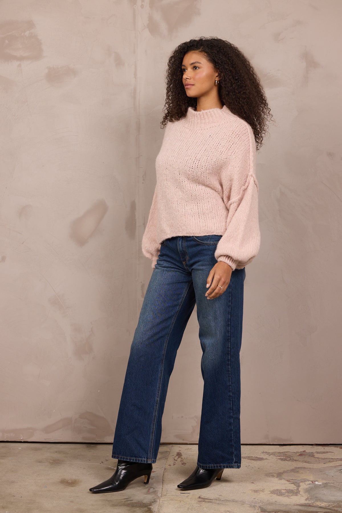 MOCK NECK SWEATER
