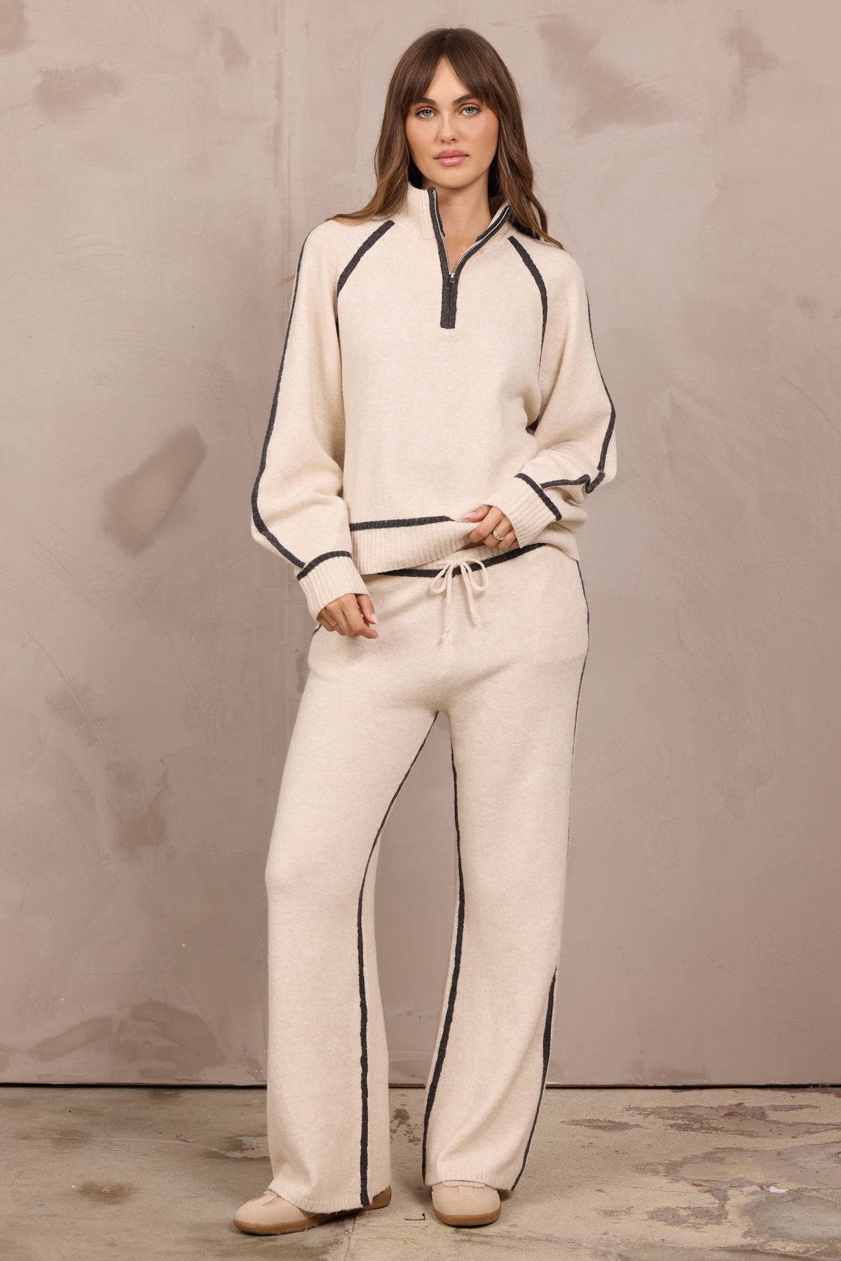 Knit Wide Leg Pant w/ Contrast