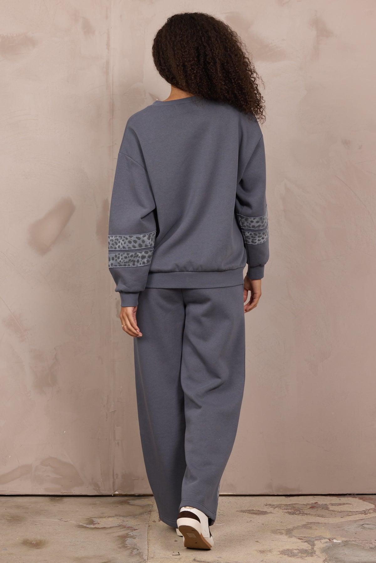 Fleece Leopard Trim 2-Piece Set in Washed Charcoal