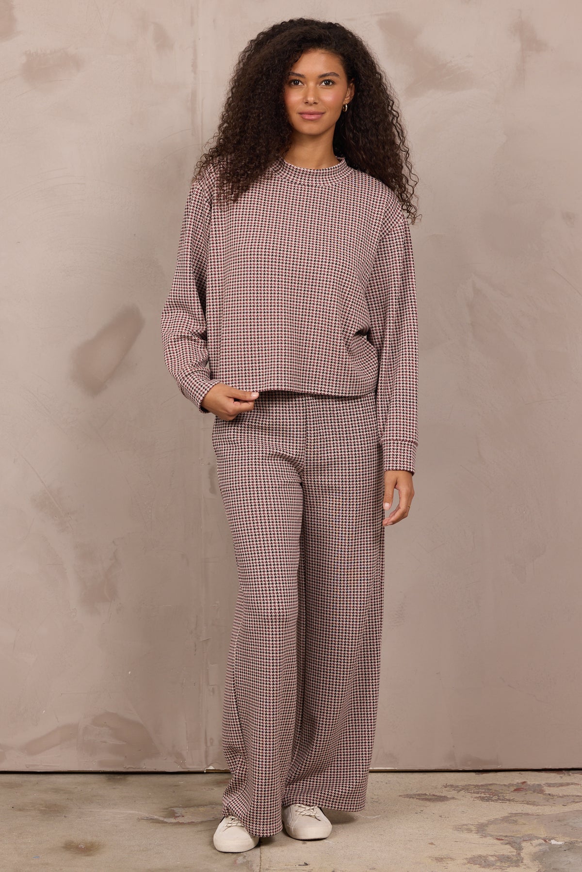 Houndstooth Printed Cloud Fleece Flare Pant