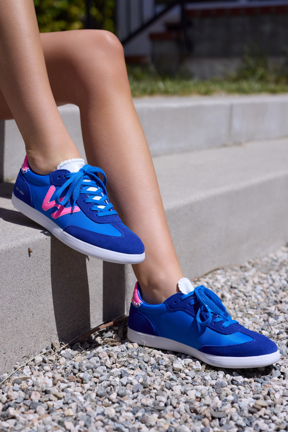 CRISP - ELECTRIC BLUE