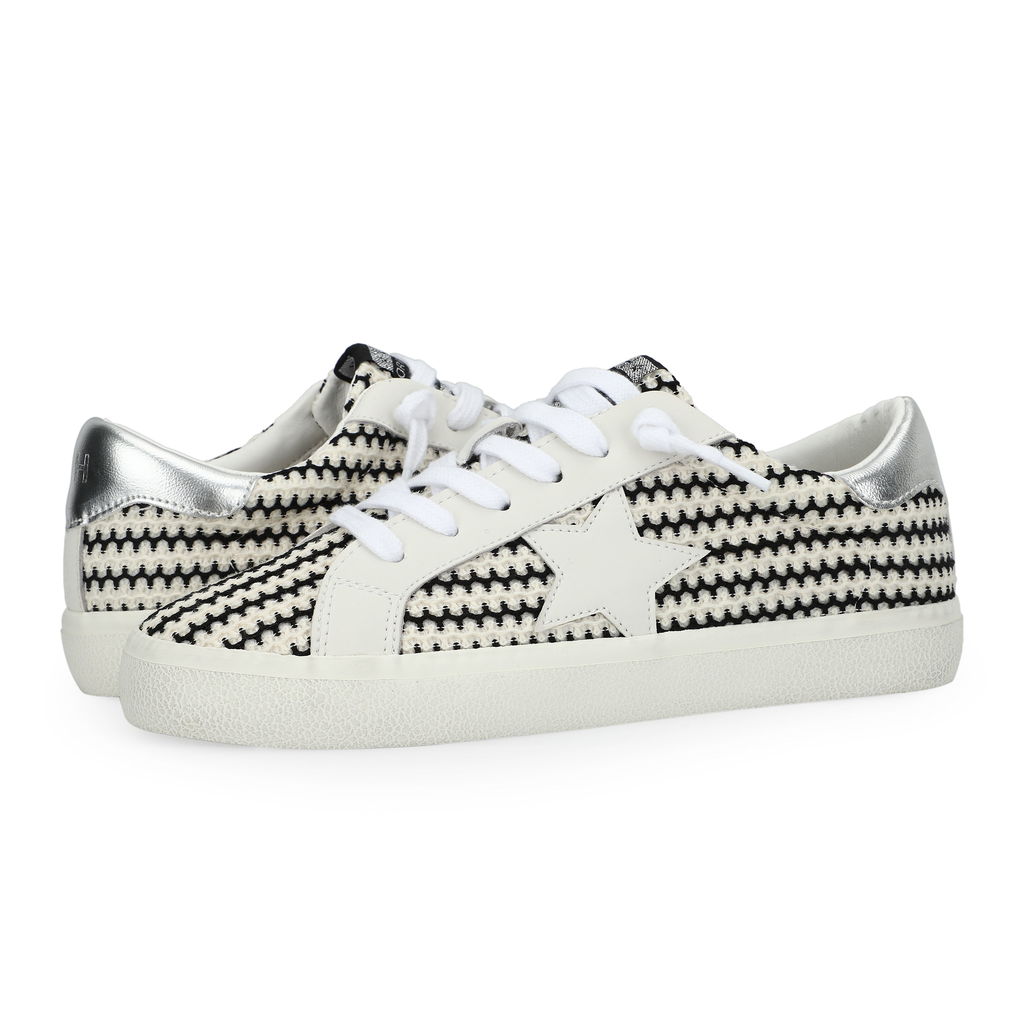 FLAIR 45 - BLACK/WHITE CROCHET