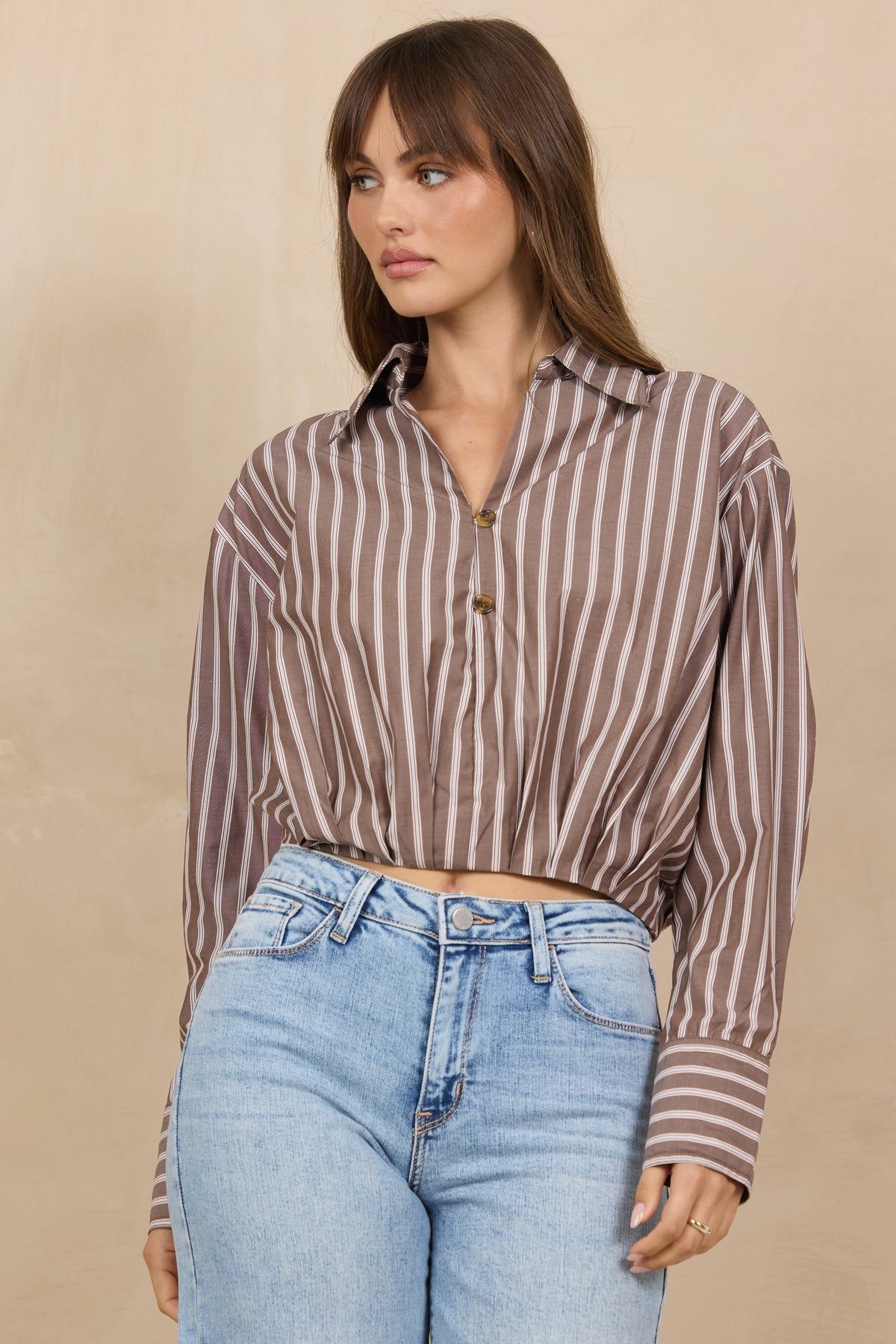 COLLARED BLOUSE W/ ELASTIC