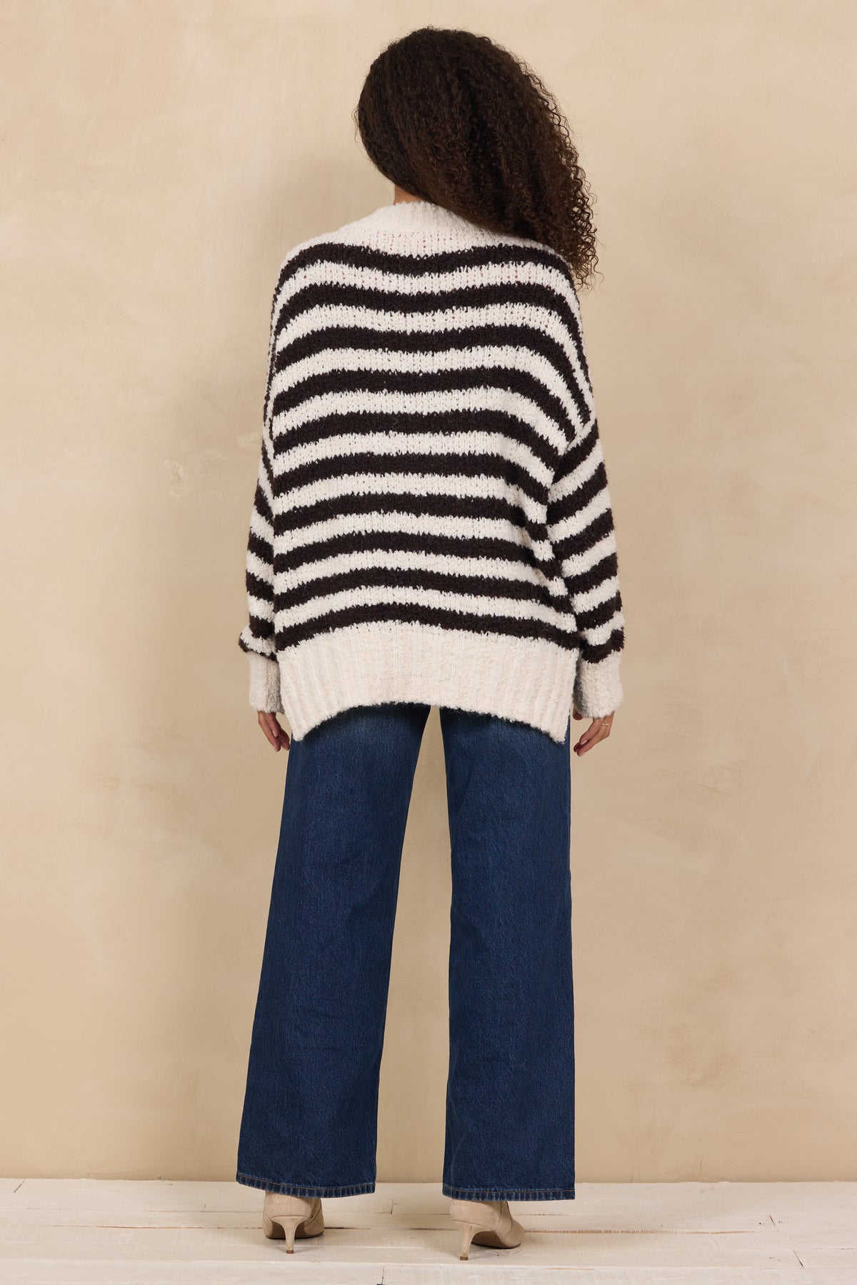 STRIPED CREW SWEATER
