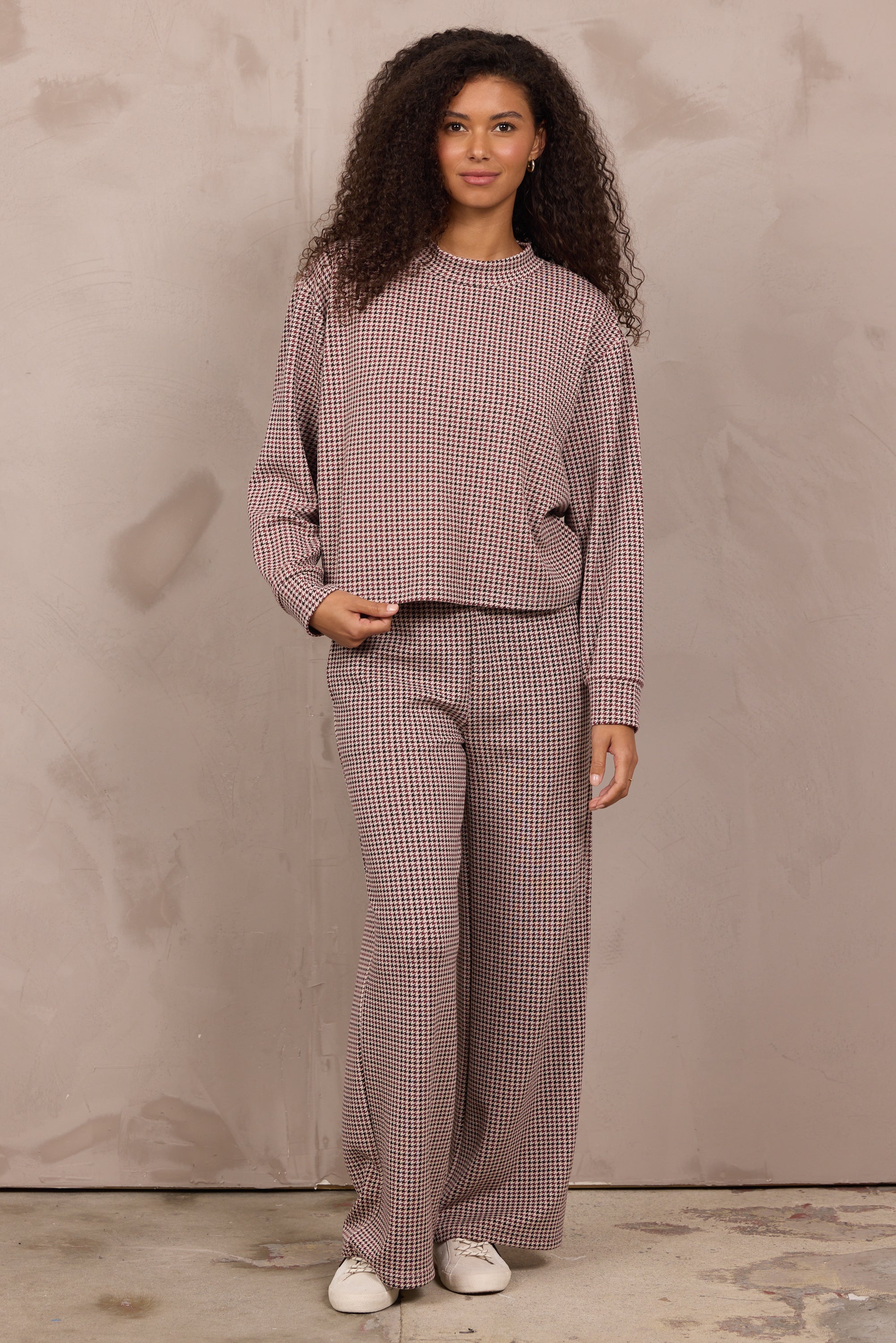 Houndstooth Printed Cloud Fleece Flare Pant