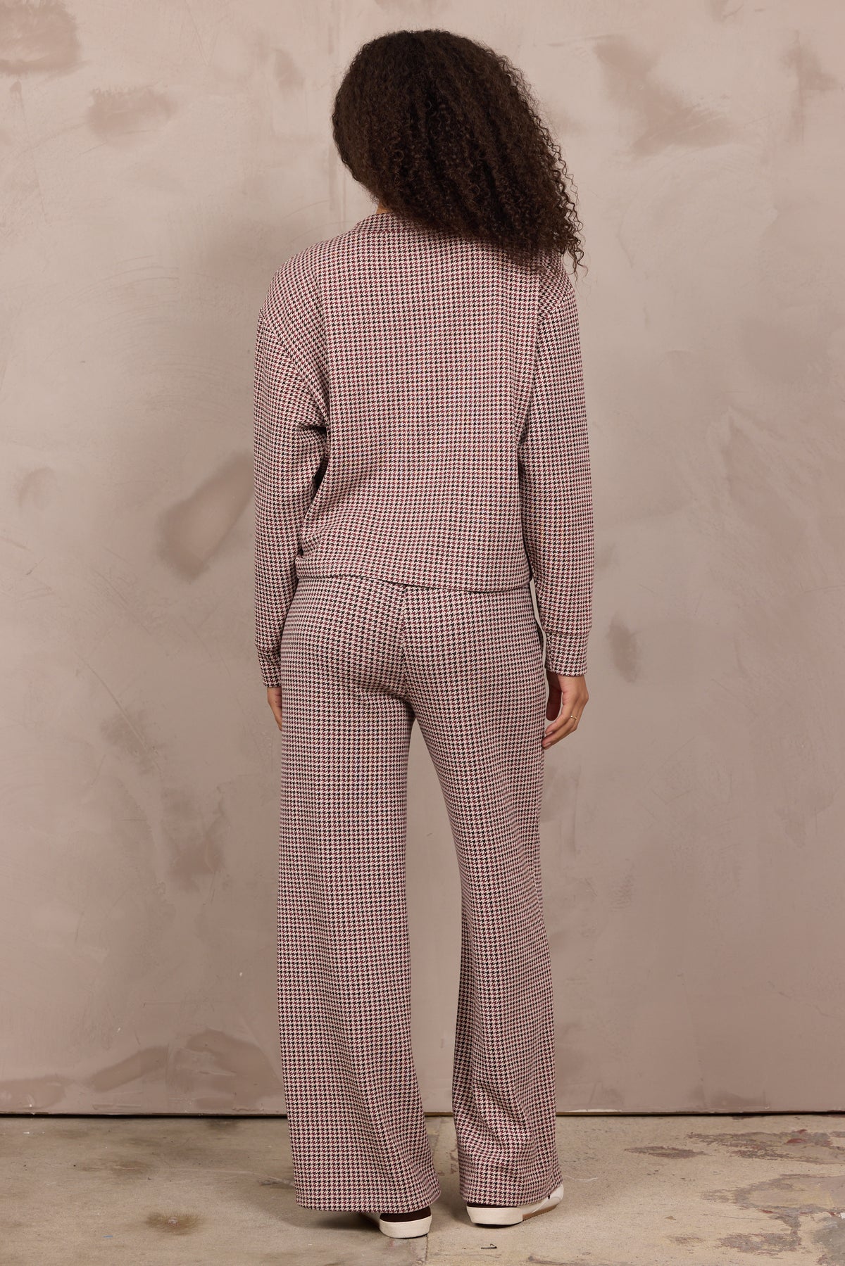 Houndstooth Printed Cloud Mock neck