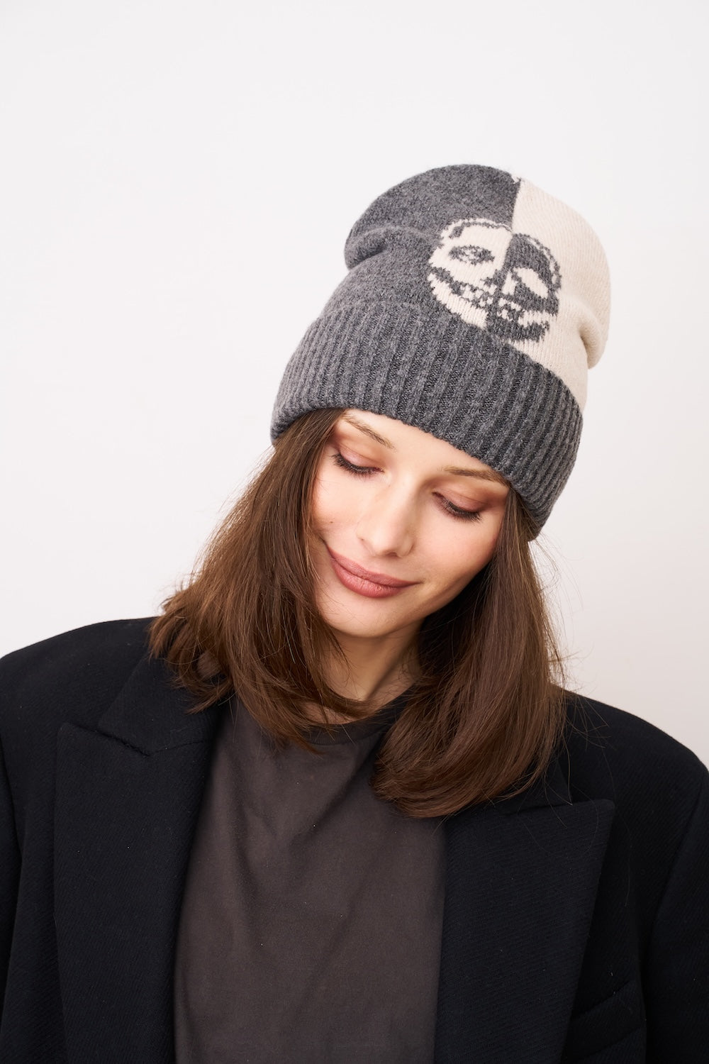 SKULL PATTERN BEANIE