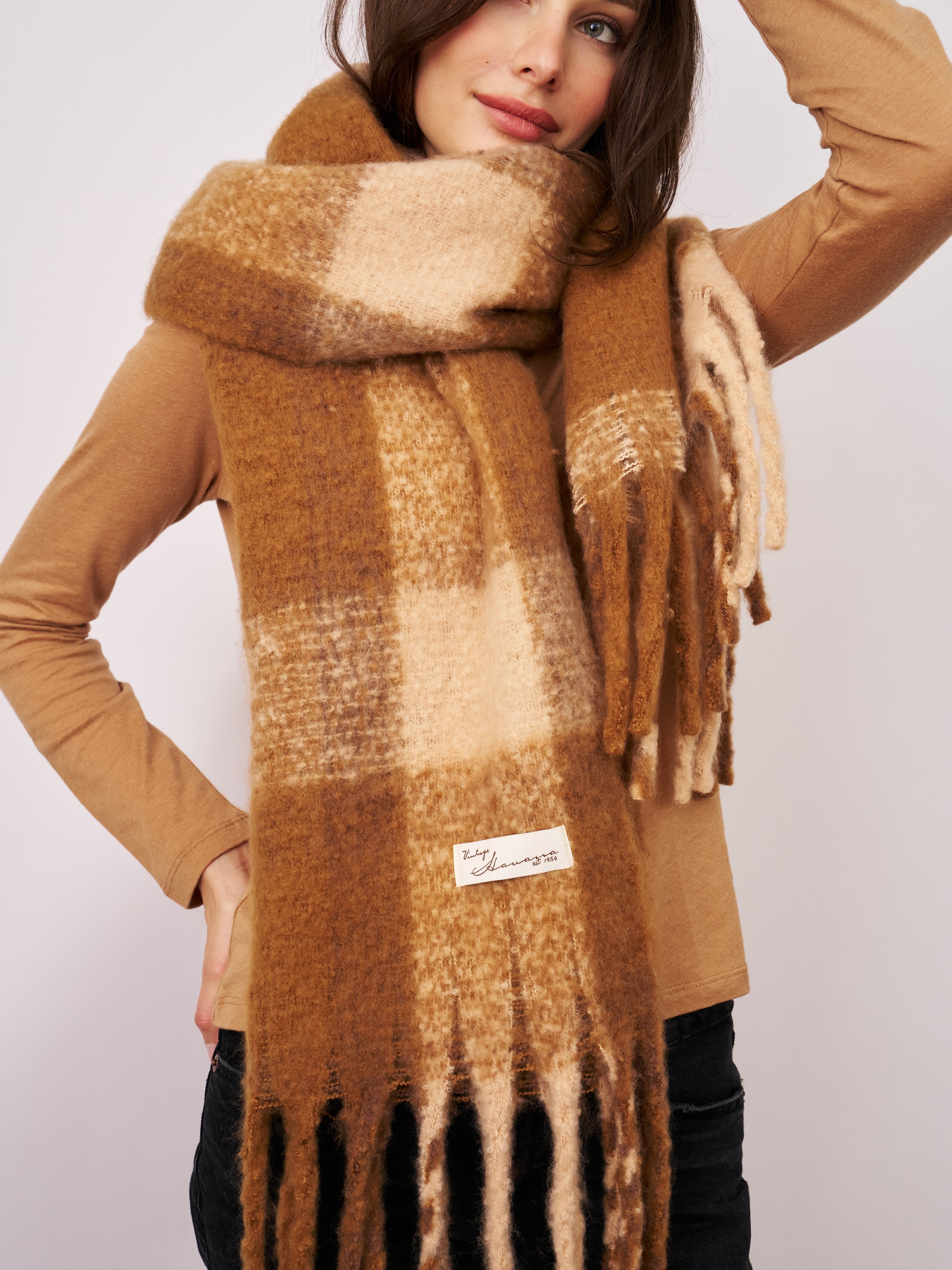 CHECK TASSEL SCARF - TAN