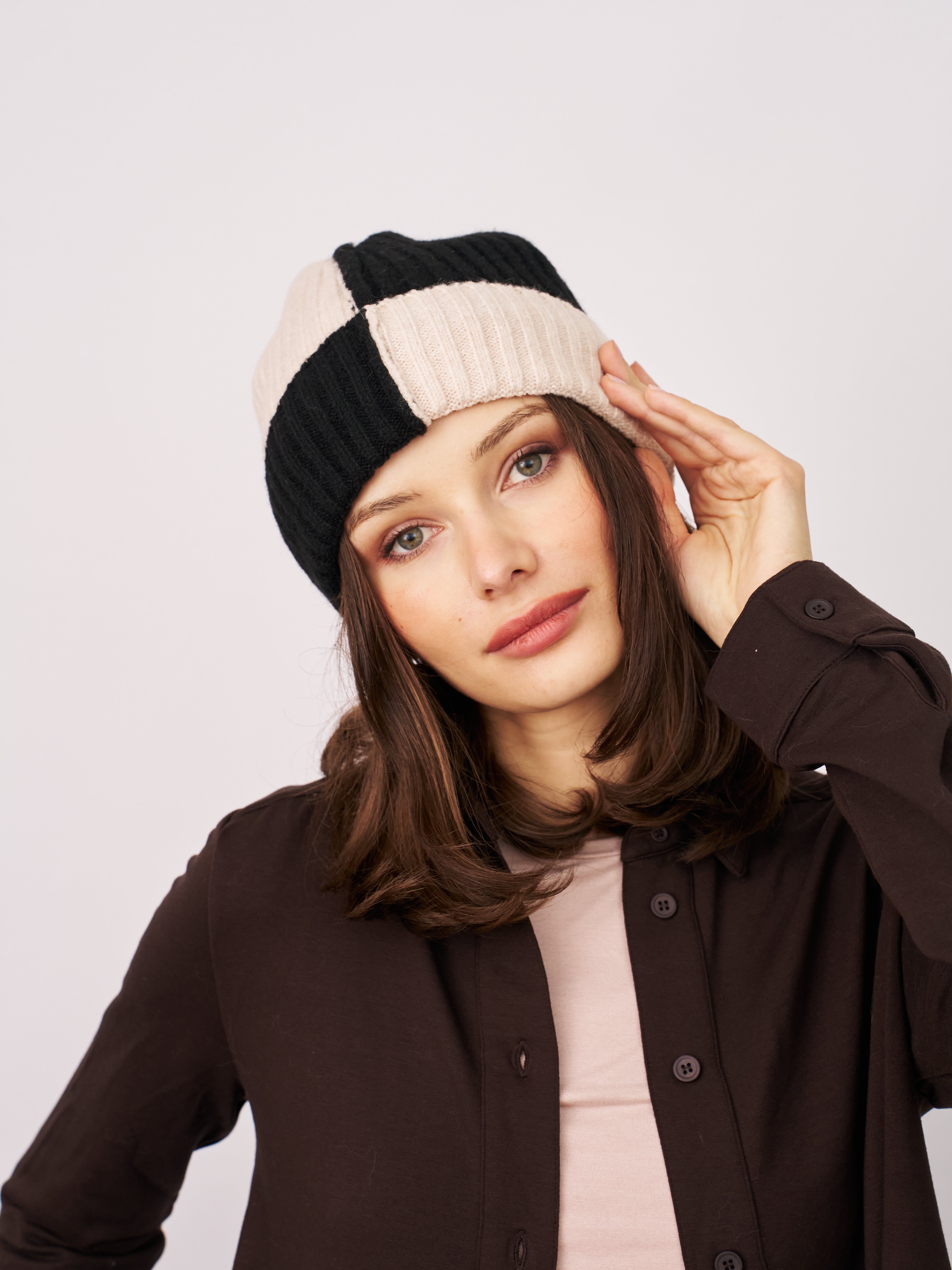 SEAM PATTERN BEANIE - BLACK