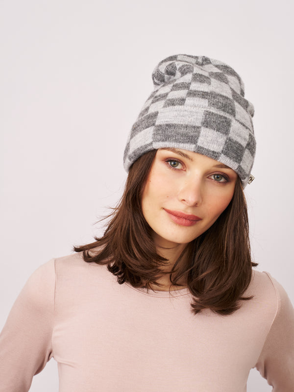 CHECK PATTERN BEANIE - GREY