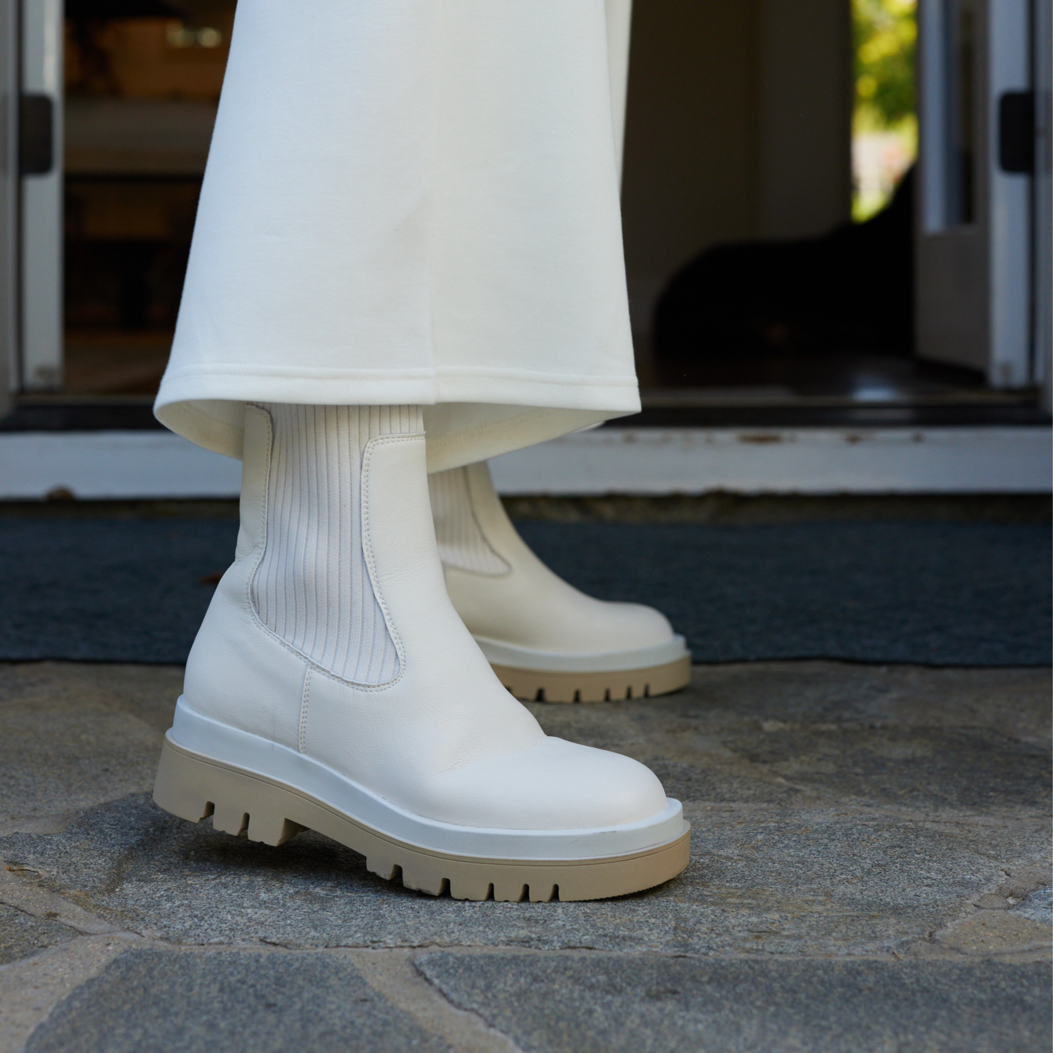 ARCTIC - OFF WHITE