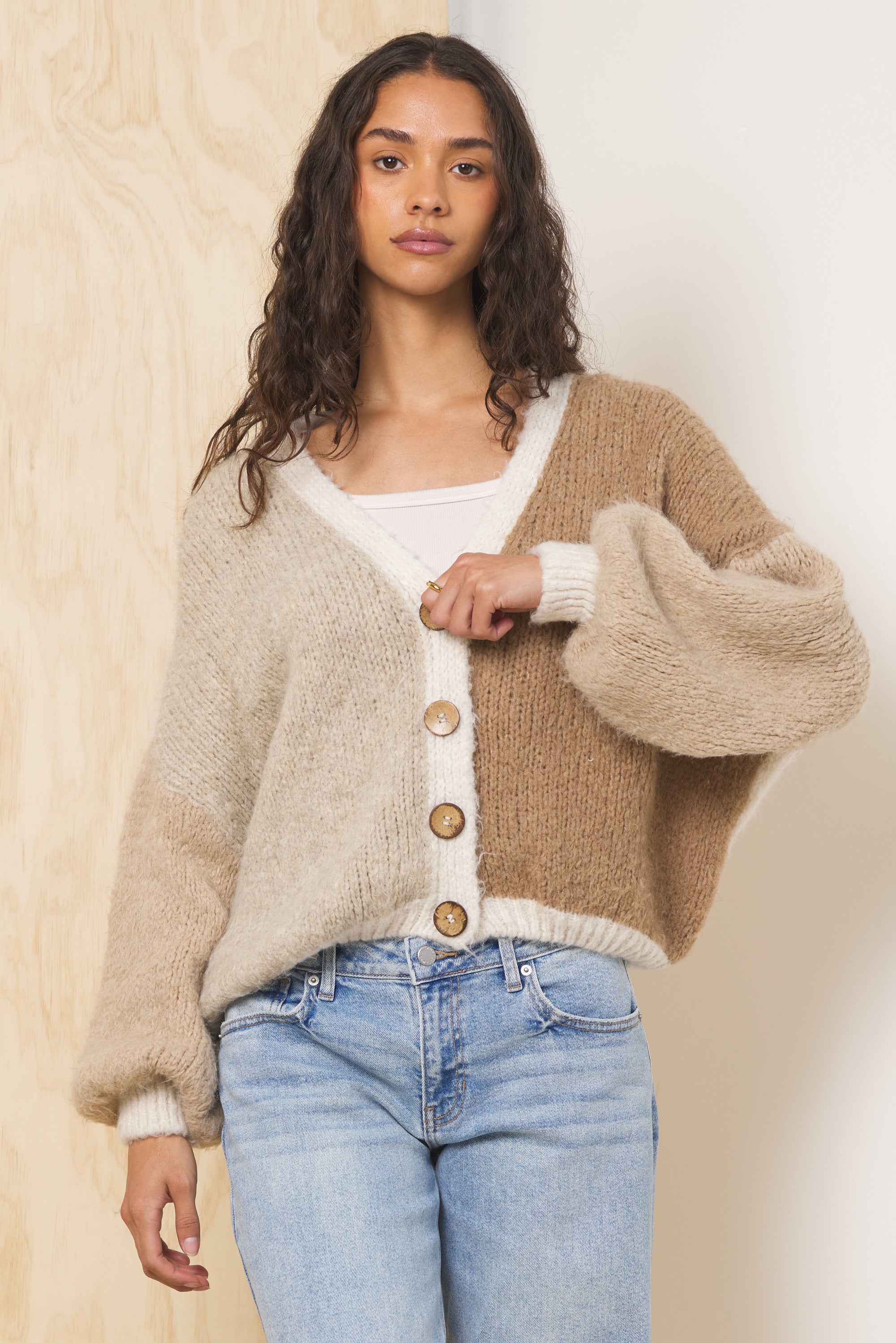 V1007ColorblockCardigan_4.jpg?