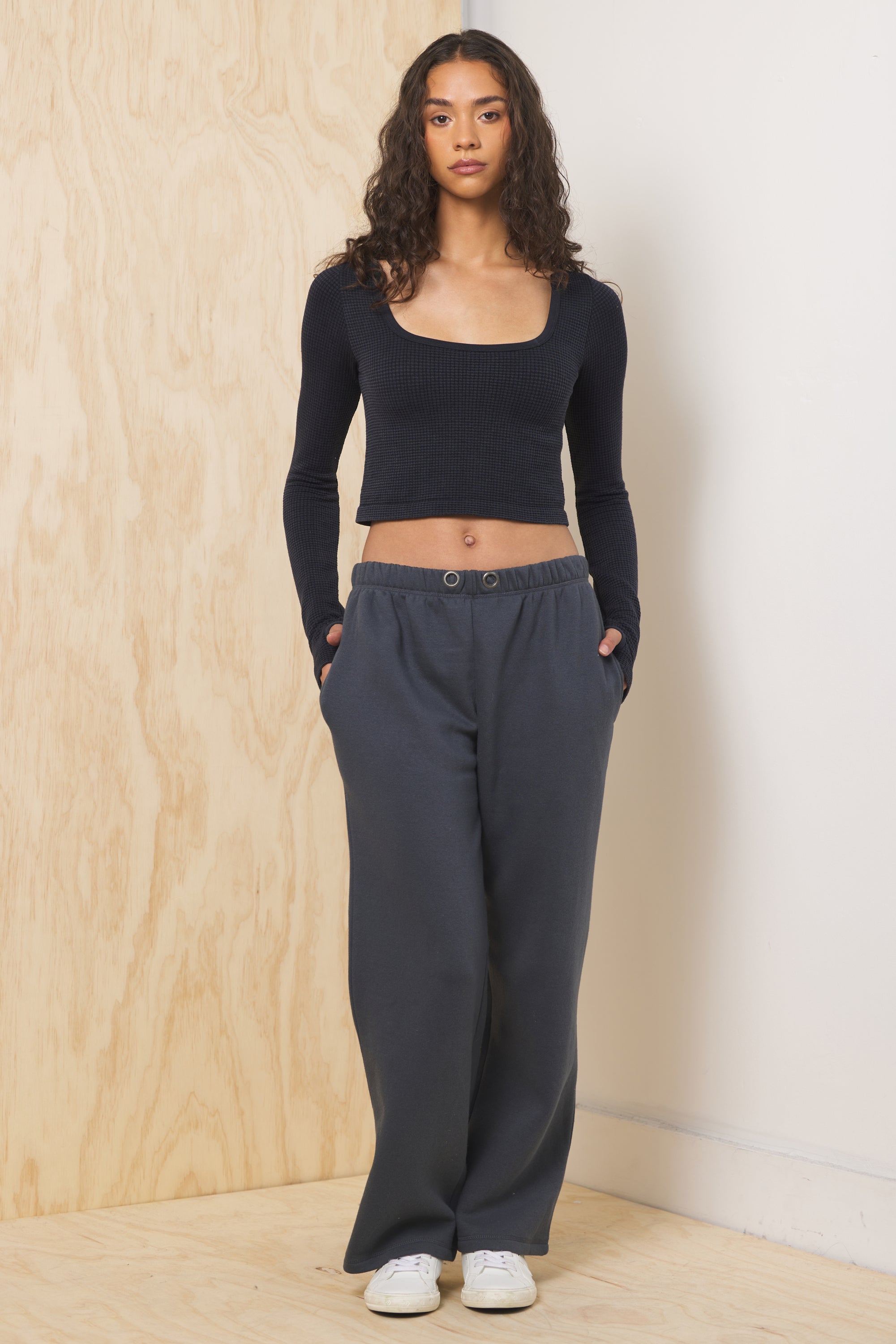 Surf Wash Wide Leg Pant in Charcoal