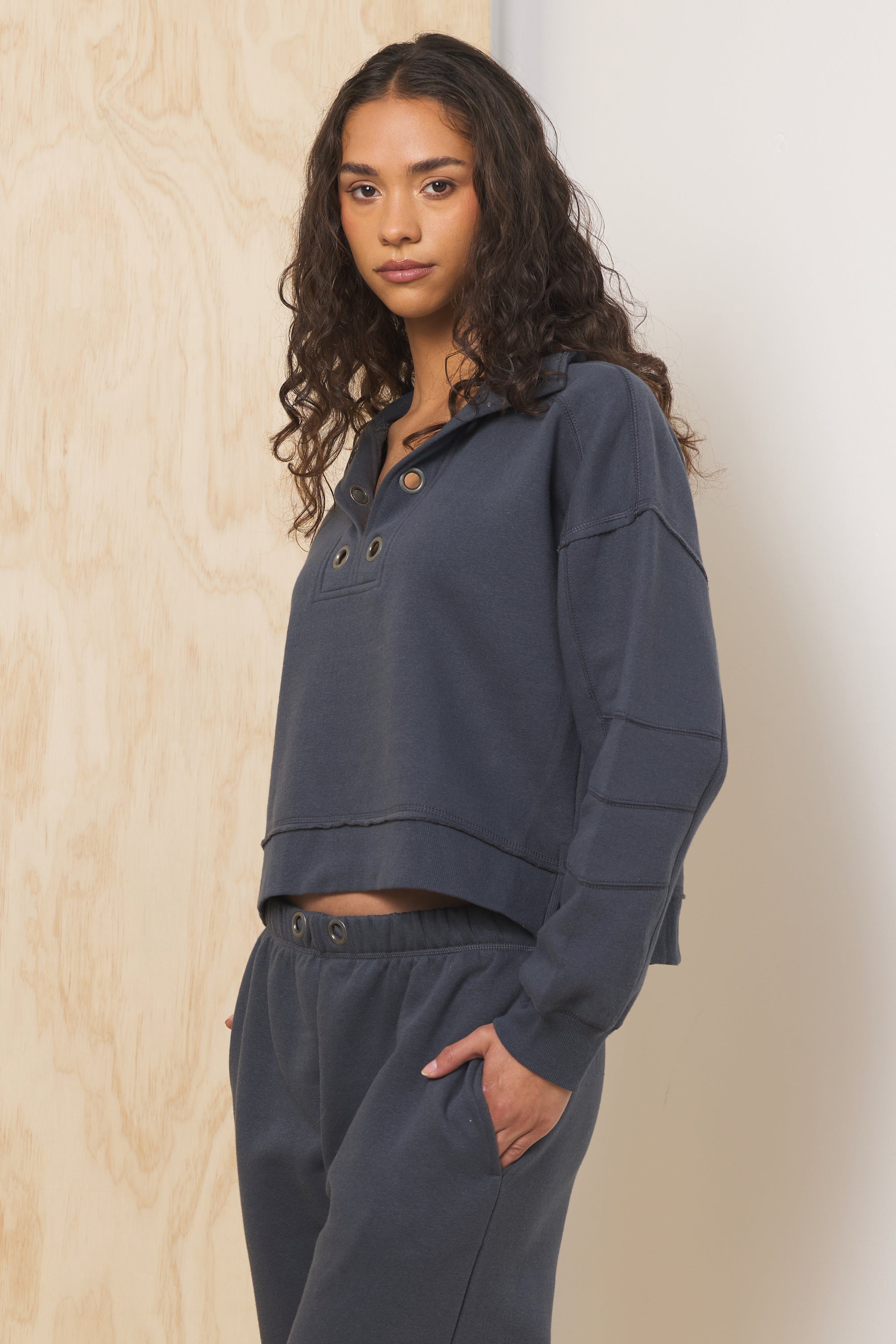 Surf Wash Henley Sweatshirt in Charcoal