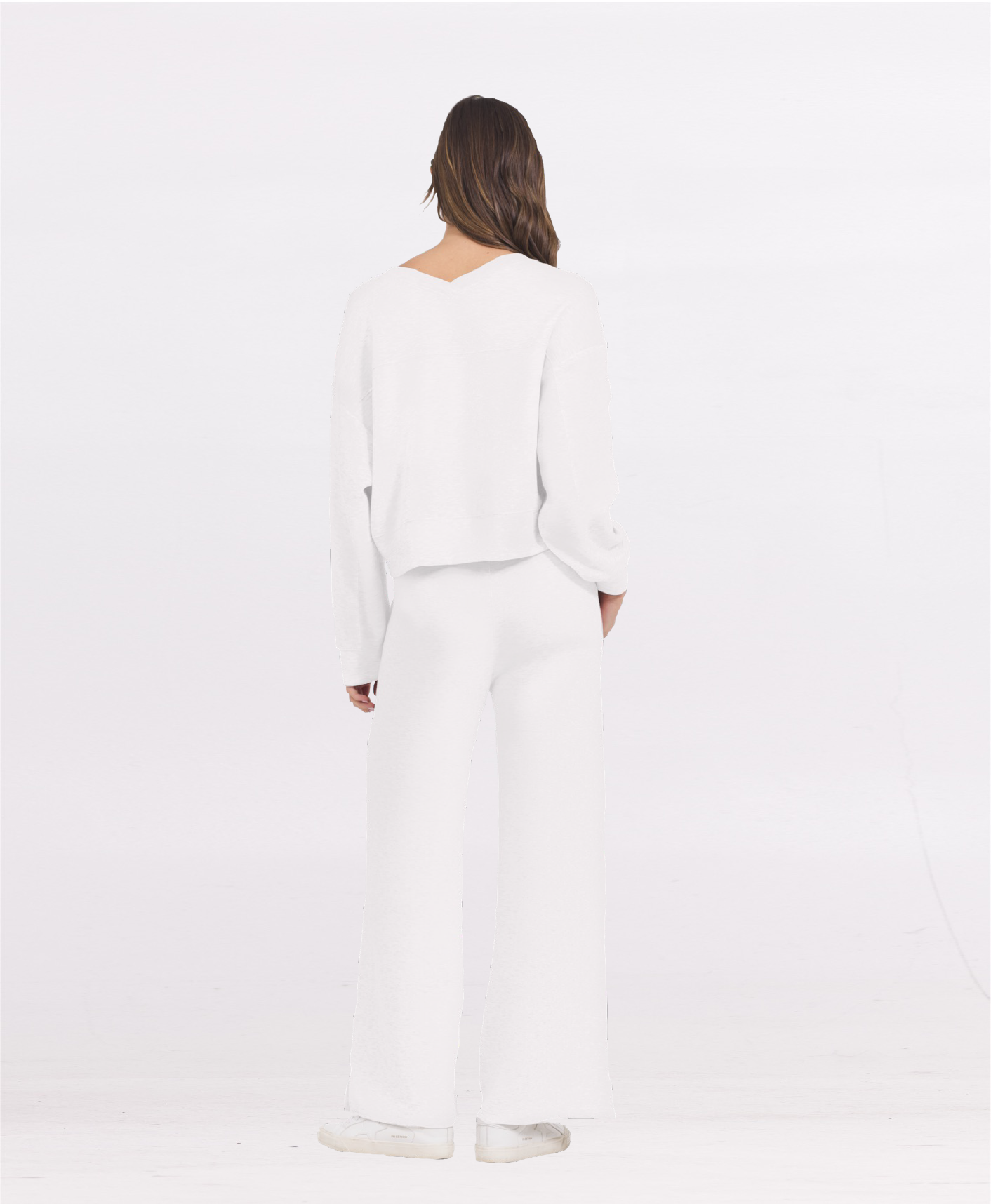 Egg Shell Cloud V Neck