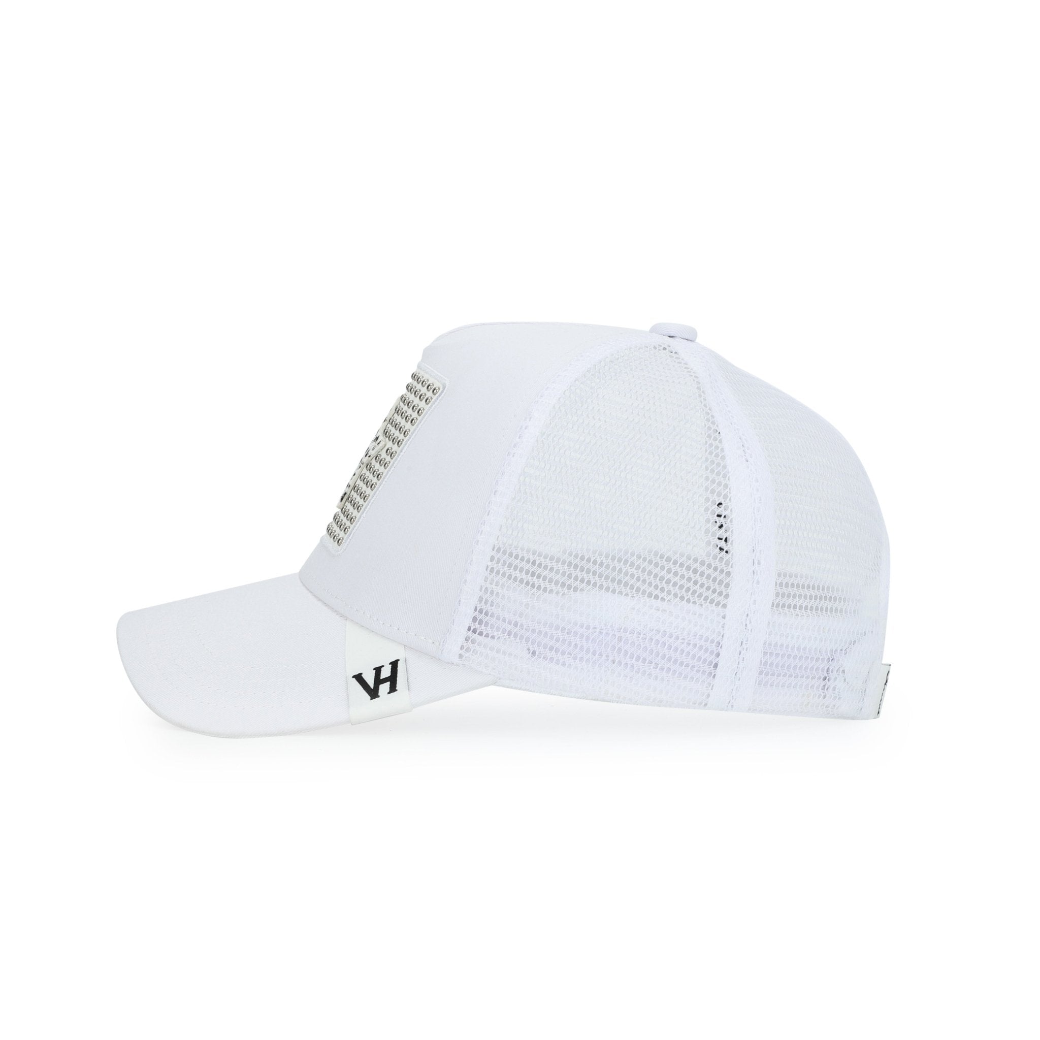 EXCLUSIVE HAT